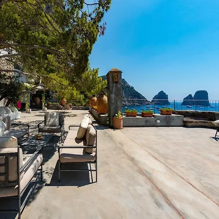Terrazza Faraglioni Retreat *